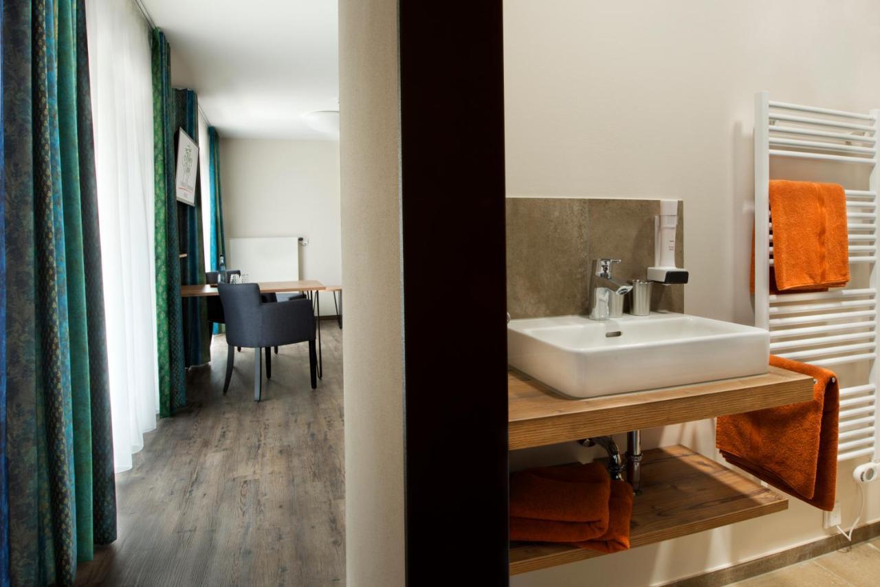 Hotel Zum Gruenen Baum Pfahlheim Extérieur photo
